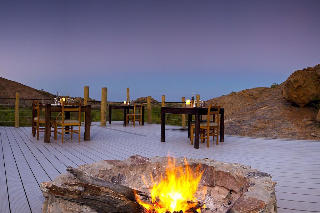 Erongo Wilderness Lodge Омаруру Екстериор снимка