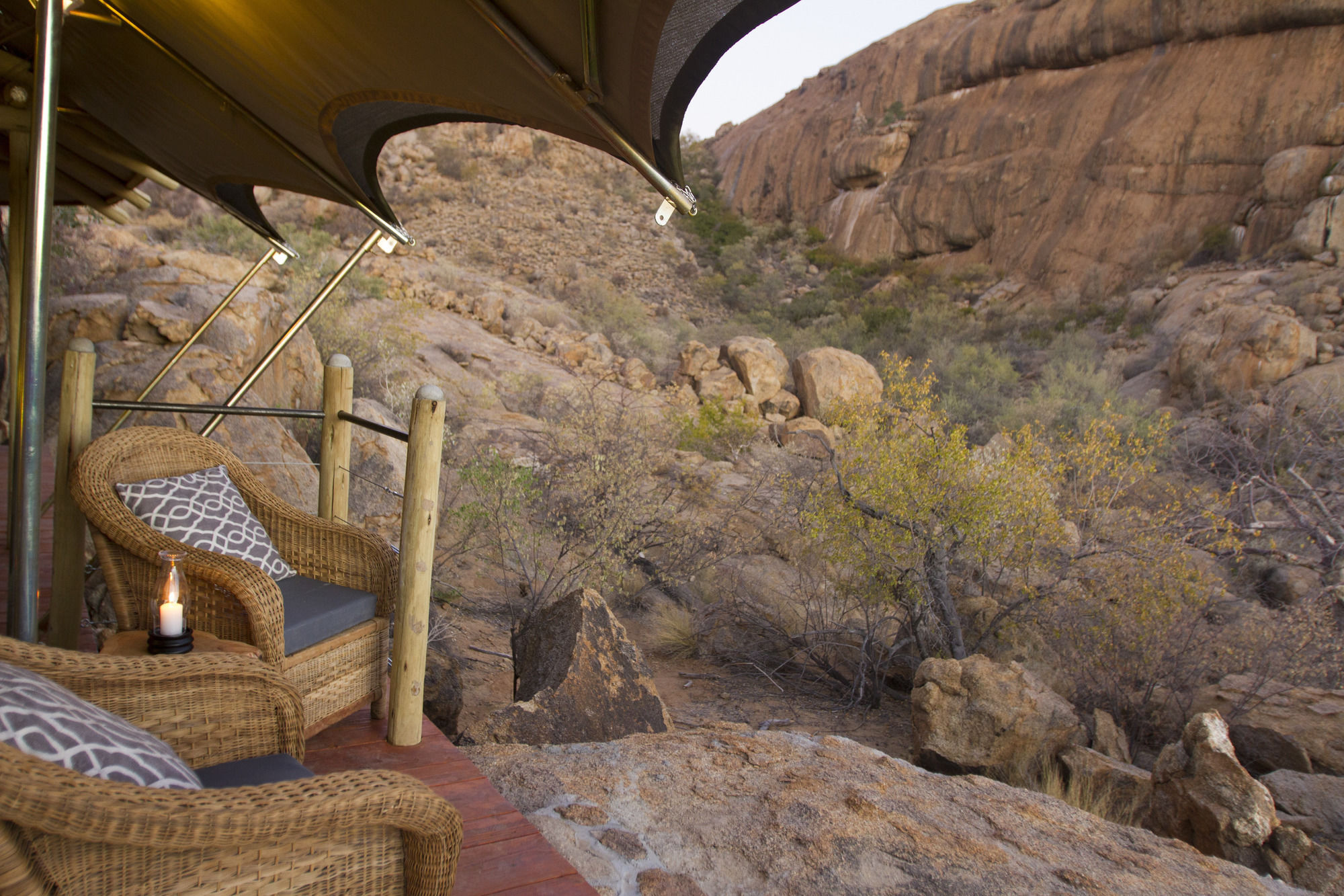 Erongo Wilderness Lodge Омаруру Екстериор снимка