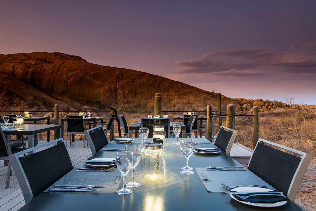 Erongo Wilderness Lodge Омаруру Екстериор снимка