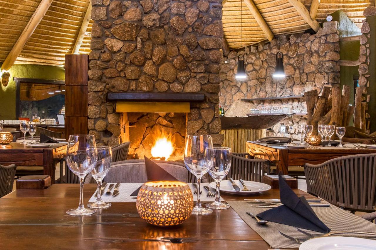 Erongo Wilderness Lodge Омаруру Екстериор снимка